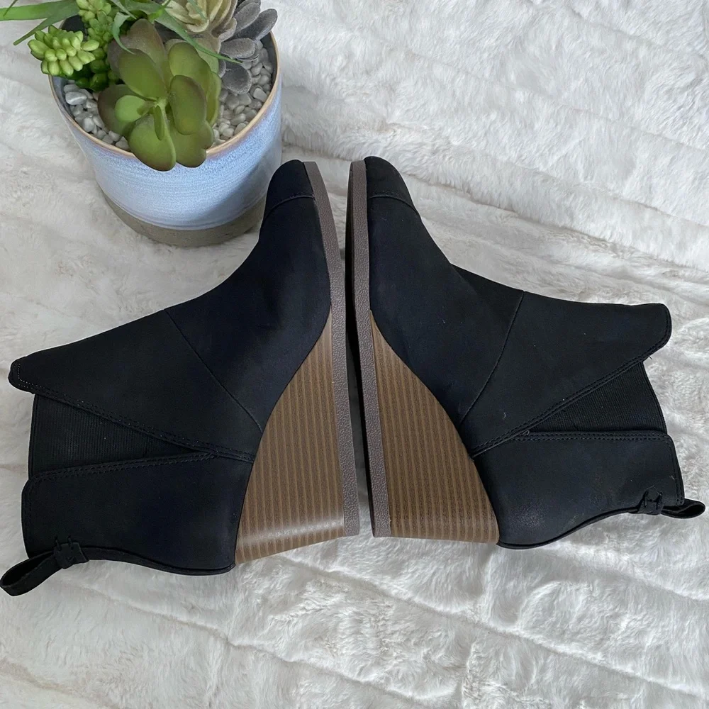Like New Toms Ankle Boots